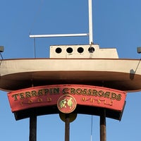 Photo taken at Terrapin Crossroads by Andrew D. on 7/27/2021