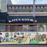 Foto scattata a Kate&amp;#39;s Kitchen da Andrew D. il 4/4/2021