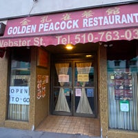 รูปภาพถ่ายที่ Golden Peacock Restaurant โดย Andrew D. เมื่อ 6/7/2021