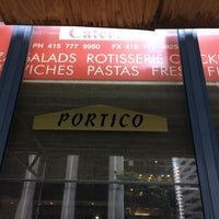 Foto tirada no(a) Portico Restaurant por Andrew D. em 3/9/2019