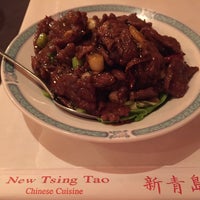 Foto tomada en New Tsing Tao Restaurant  por Andrew D. el 2/14/2019