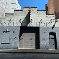 Foto diambil di Anchor &amp;amp; Hope oleh Andrew D. pada 6/19/2020