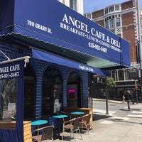 4/26/2019にAndrew D.がAngel Cafe &amp;amp; Deliで撮った写真