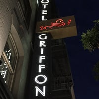 Foto tirada no(a) Hotel Griffon por Andrew D. em 3/9/2019