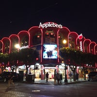 Photo taken at Applebee&amp;#39;s Grill + Bar by Andrew D. on 7/29/2019