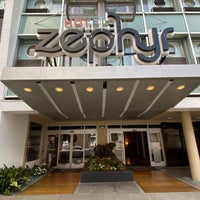 รูปภาพถ่ายที่ Hotel Zephyr San Francisco โดย Andrew D. เมื่อ 2/23/2020