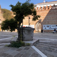 Photo taken at Università Ca&amp;#39; Foscari Venezia by Aria R. on 10/10/2018