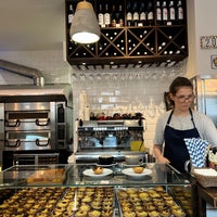 11/6/2022 tarihinde Anna A.ziyaretçi tarafından Café Lisboa'de çekilen fotoğraf