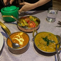 Photo taken at 坦都印度餐廳 Tandoor Indian Restaurant by kingintea on 5/8/2021