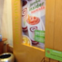 Photo taken at Jamba Juice by 💥Gregory &amp;quot;Gee Dub&amp;quot; W. on 4/20/2014