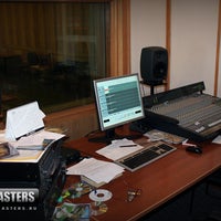 รูปภาพถ่ายที่ Clubmasters DJ &amp;amp; Music School โดย Clubmasters DJ, Школа Диджеев и Электронной Музыки เมื่อ 12/27/2013