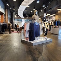 11/10/2022 tarihinde Valerie S.ziyaretçi tarafından New Balance Flagship Store'de çekilen fotoğraf