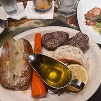 Photo taken at Bob&amp;#39;s Steak &amp;amp; Chop House by Otto O. on 7/19/2021