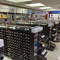 Foto tomada en TEOW SOON HUAT Duty Free Supermarket &amp;amp; Department Store  por kz9292 el 12/19/2021