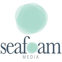 Foto tirada no(a) Seafoam Media por Nikki B. em 2/16/2015
