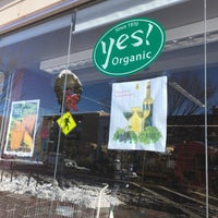 Photo taken at Yes! Organic Market by Ellen on 1/14/2019