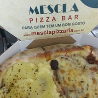 Photo taken at Mescla Pizza Bar by Edson M. on 3/4/2014