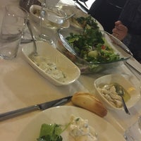 Photo taken at Gold Yengeç Restaurant by Cüneyt K. on 10/28/2017