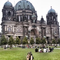 Photo taken at Berlin Cathedral by Şeyda 🎈 Ş. on 9/18/2017