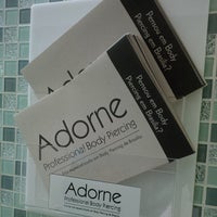 Photo prise au Adorne - Professional Body Piercing par Adorne Professional B. le3/31/2015