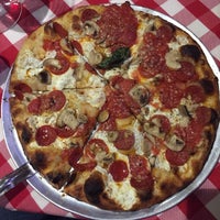 Photo taken at Grimaldi&amp;#39;s Pizzeria by Tara D. on 10/16/2016