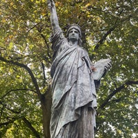 Photo taken at Statue de la Liberté by Karthik R. on 9/8/2022