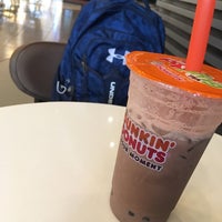 Photo taken at Dunkin&amp;#39; Donuts by vut_ on 10/13/2018