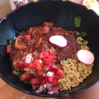 10/22/2017 tarihinde Lindsay L.ziyaretçi tarafından Papalote Mexican Grill'de çekilen fotoğraf
