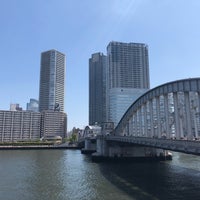 Photo taken at Kachidoki Bridge by Yuuji K. on 4/19/2018