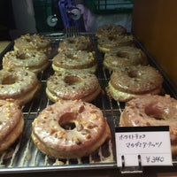 Photo taken at Doughnut Plant by あおやまひろ on 2/2/2016