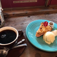 Photo taken at Granny Smith Apple Pie &amp;amp; Coffee by T 香. on 3/4/2023
