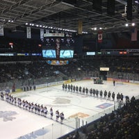 รูปภาพถ่ายที่ Budweiser Gardens โดย Brian R. เมื่อ 5/3/2013