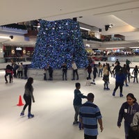 Photo taken at Galleria Mall Ice Rink by Hector G. on 12/24/2017