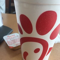 Photo taken at Chick-fil-A by Hector G. on 12/14/2017