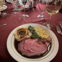 Photo taken at Lawry&amp;#39;s The Prime Rib by ピッロ on 6/14/2023