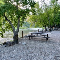 Foto tomada en Glenwood Canyon Resort Campground  por Christina el 9/17/2022
