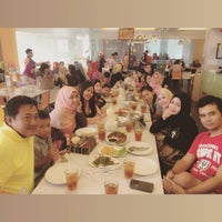 Photo taken at D&amp;#39;Cost Seafood by H3RRY on 8/2/2015