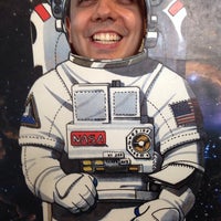 4/13/2014에 Mackenzie G.님이 Challenger Space Center에서 찍은 사진