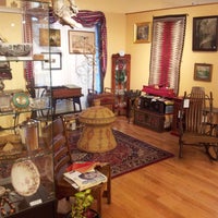 Photo taken at Tannersville Antique And Artisan Center by Tannersville Antique And Artisan Center on 1/2/2014