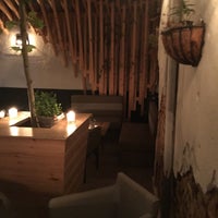 3/31/2018에 Sotiris T.님이 Shelter Wine &amp;amp; Cocktail Bar에서 찍은 사진