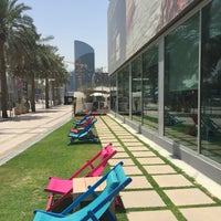 Foto tirada no(a) The Pavilion Downtown Dubai por Anna N. em 4/29/2016