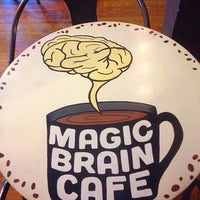 Das Foto wurde bei Magic Brain Cafe von Diana am 5/30/2017 aufgenommen