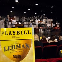 รูปภาพถ่ายที่ Broadway Playhouse โดย Stephanie A. เมื่อ 10/26/2023
