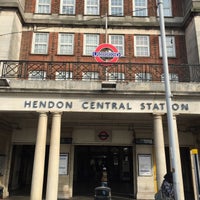 Photo taken at Hendon Central London Underground Station by Yuko T. on 10/27/2015