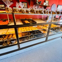 Photo taken at D&amp;#39;Amato&amp;#39;s Bakery by Jarod C. on 9/26/2021