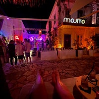 Foto tirada no(a) Mojito Lounge &amp;amp; Club por hoppee em 8/24/2022