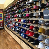 New Era Flagship Store: Los Angeles (Ahora cerrado) - Mid-City 8001 Melrose Ave