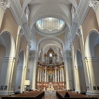 Foto diambil di Šv. Kazimiero bažnyčia | Church of St Casimir oleh Jeongho Jay L. pada 3/30/2024