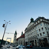 Снимок сделан в Matild Palace, A Luxury Collection Hotel, Budapest пользователем Y M. 8/24/2023