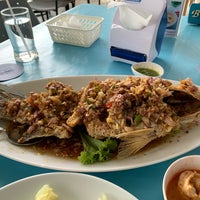 Photo taken at Laem Cha-Roen Seafood by Donnie H. on 9/5/2019